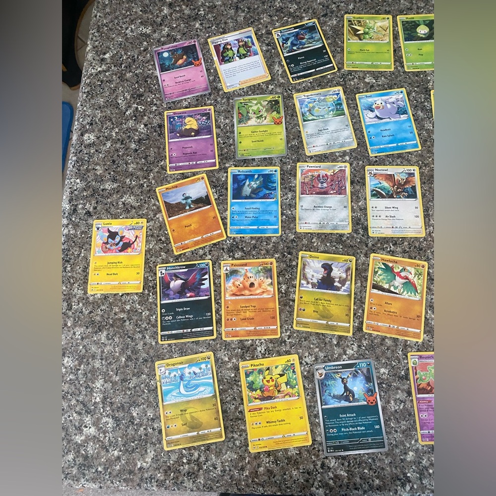 Lot of 39 Pokemon Cards 2022
